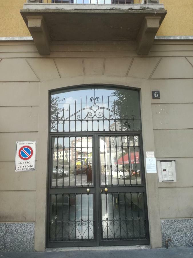 Via Crema 6 Milão Exterior foto